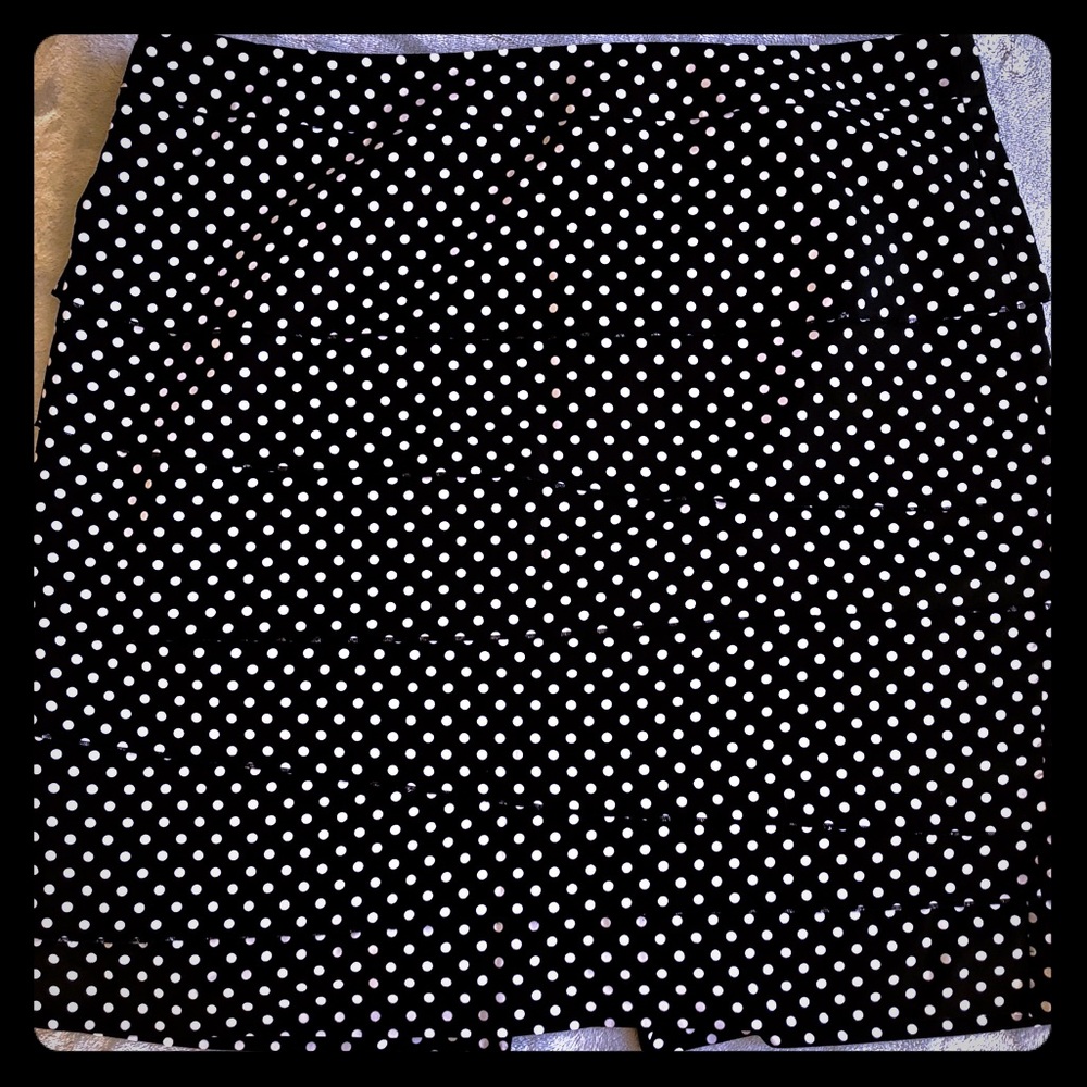 💃🏽Flirty polka dot pencil skirt with ruffles💃🏻